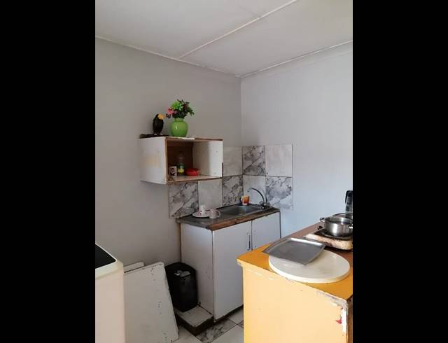 2 BEDROOM HOUSE FOR SALE IN PELIKAN PARK